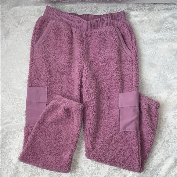 Hippie Rose Pants - Hippie Rose Lavender Fleece Pants.  Size medium.